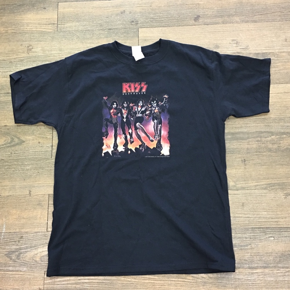 🤟🏾KISS DESTROYER TEE🤟🏾